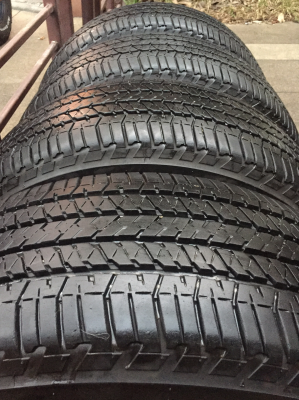 ยาง Bridgestone 265 60 18 ปลายปี14 ดอกเต็ม ไม่มีปะ ใช้ยาว ราคาไม่แพง
