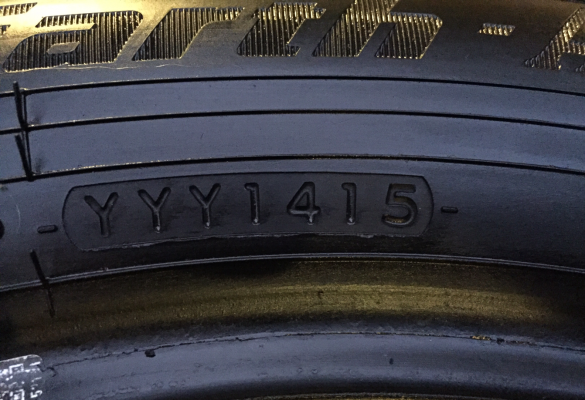 ยาง Yokohama 225 55 17 ปี15 ดอกเต็ม ใช้ยาว ราคาไม่แพง ยาง Yokohama 225 55 17 ปี15 ดอกเต็ม ใช้ยาว ราคาไม่แพง