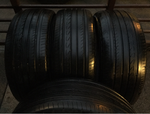 ยาง Yokohama 235 55 17 ปลายปี13 ดอกเยอะ พร้อมใช้งาน ราคาไม่แพง ยาง Yokohama 235 55 17 ปลายปี13 ดอกเยอะ พร้อมใช้งาน ราคาไม่แพง