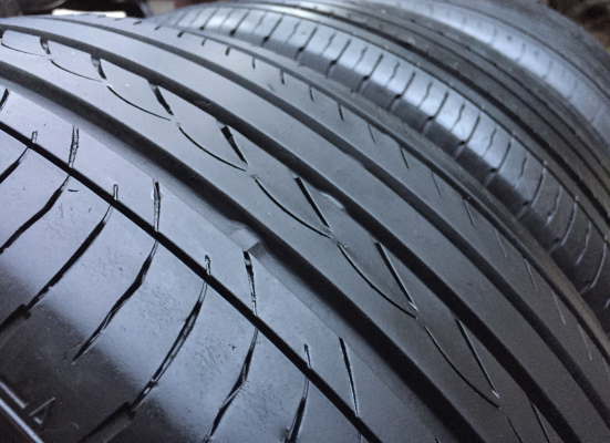 ยาง Yokohama 235 55 17 ปลายปี13 ดอกเยอะ พร้อมใช้งาน ราคาไม่แพง ยาง Yokohama 235 55 17 ปลายปี13 ดอกเยอะ พร้อมใช้งาน ราคาไม่แพง