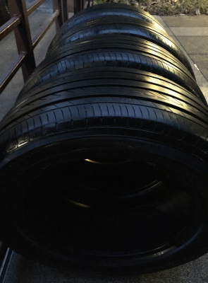 ยาง Yokohama 235 55 17 ปลายปี13 ดอกเยอะ พร้อมใช้งาน ราคาไม่แพง ยาง Yokohama 235 55 17 ปลายปี13 ดอกเยอะ พร้อมใช้งาน ราคาไม่แพง