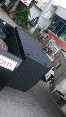 ขายครับ 48000บาท อย่างหล่อ ปลั๊กไฟครบ ล้อแม็ก17x9&quot; มีกล่องเก็บของด้านหน้า หัวบอล 2&quot; รถเก๋งลากได้ครับ 083 5996979