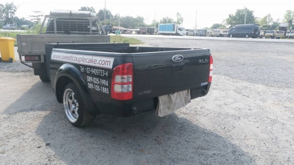 ขายครับ 48000บาท อย่างหล่อ ปลั๊กไฟครบ ล้อแม็ก17x9" มีกล่องเก็บของด้านหน้า หัวบอล 2" รถเก๋งลากได้ครับ 083 5996979