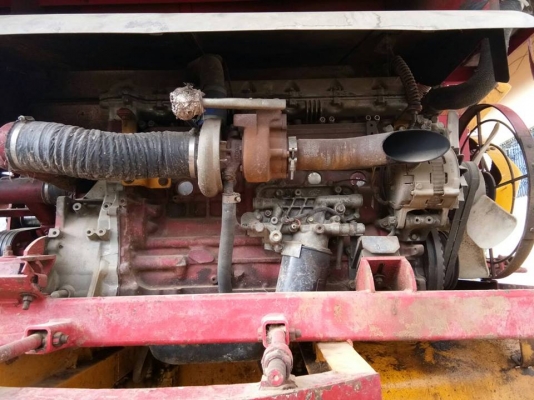 ขายรถเกี่ยว เกษตรพัฒนาปี56 ปลดหนี้hino jo8c260 พร้อมเทรลเลอร์หัวยาว 145พร้อมใช้งานทะเบียนครบ พร้อมใช้งาน