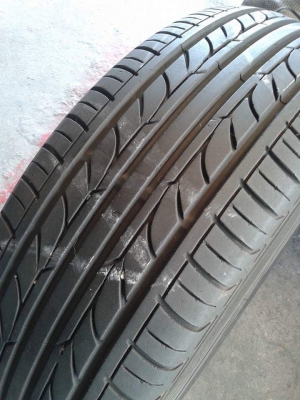 185/60R15  YOKOHAMA ชุด 4 เส้น  tel. 081-427-3941