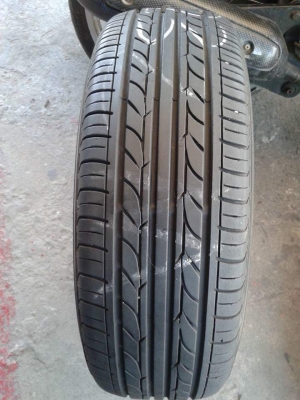 185/60R15  YOKOHAMA ชุด 4 เส้น  tel. 081-427-3941
