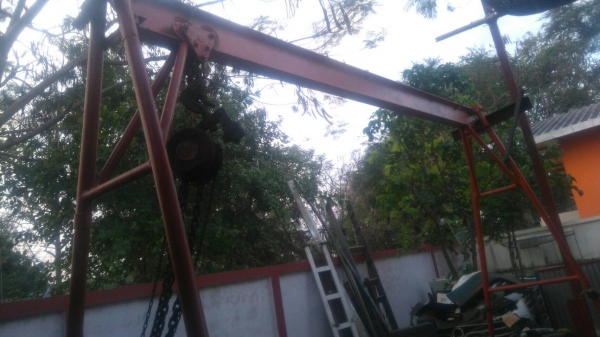 ขายขารอก. ใย่พร้อมรอกsunny 5ตัน.  ขาย15000.