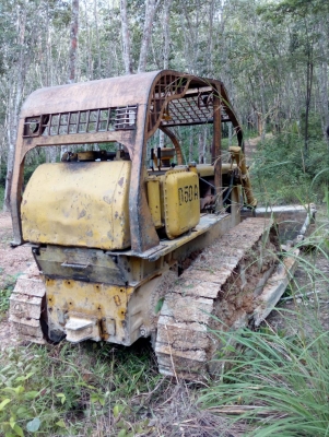 ขายรถแทรคเตอร์ KOMATSU D50A-15 ห้องเลี้ยวแห้ง ราคา 500000