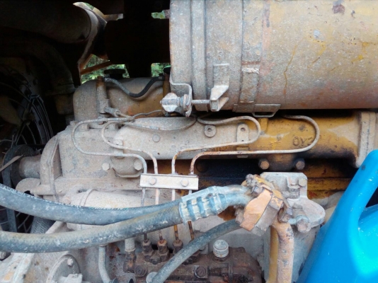 ขายรถแทรคเตอร์ KOMATSU D50A-15 ห้องเลี้ยวแห้ง ราคา 500000