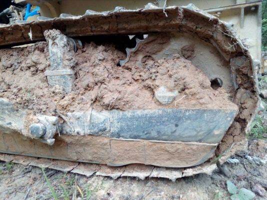 ขายรถแทรคเตอร์ KOMATSU D50A-15 ห้องเลี้ยวแห้ง ราคา 500000