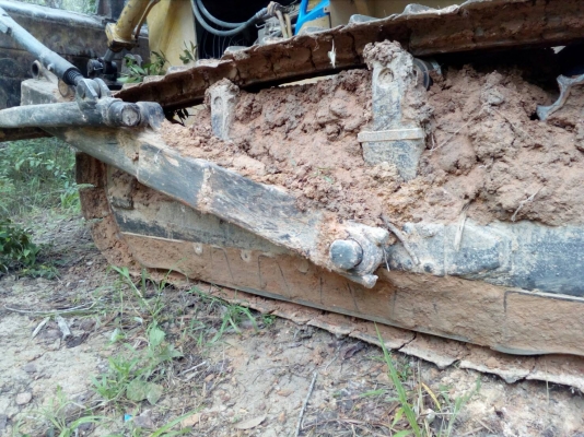 ขายรถแทรคเตอร์ KOMATSU D50A-15 ห้องเลี้ยวแห้ง ราคา 500000
