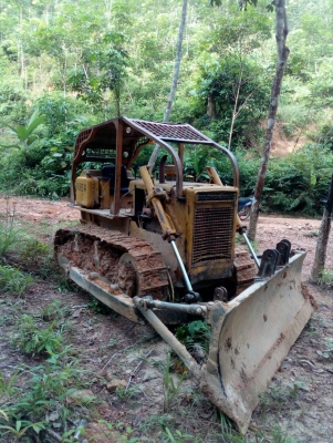 ขายรถแทรคเตอร์ KOMATSU D50A-15 ห้องเลี้ยวแห้ง ราคา 500000