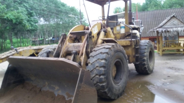 ขายรถตักล้อยาง CAT 950 ราคา 350000 ขายรถตักล้อยาง CAT 950 ราคา 350000