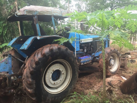 ขายรถไถ FORD 6640 2 เพลา ใบมีด 7 จาน เอกสารชุดจดทะเบียน ราคา 500000