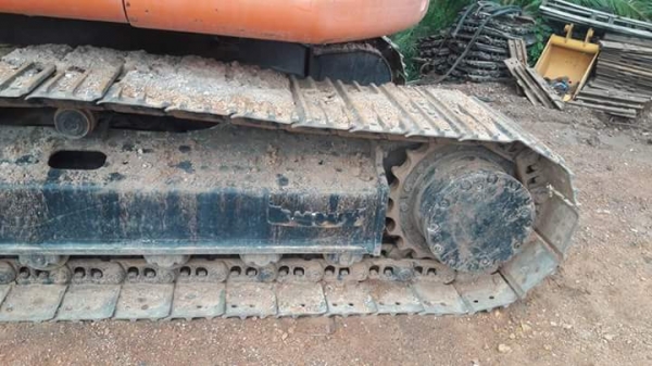 ขายHITACHI ZX135US  เก่าญี่ปุ่นแท้  สภาพสวย...เครื่องปั๊มดี  มีลายแย๊ก...ลองระบบกันได้ทุกวัน...โทร..089-3818694  ดวงนภา