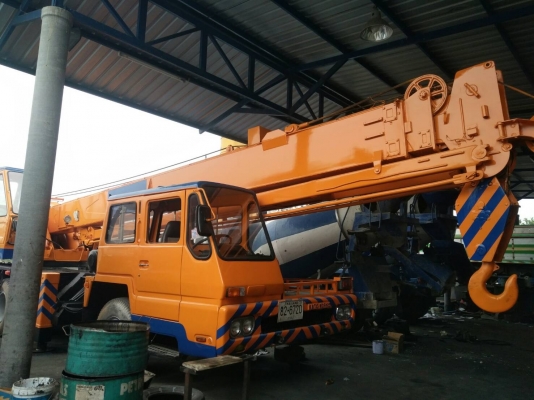 ขายรถเครน Kato NK20B ปั๊ม 2 ตอน เครื่องนิสสัน PE6 มีจิ๊ปพร้อม สภาพพร้อมใช้งาน เล่มทะเบียน