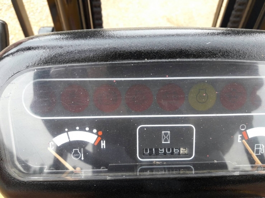 ขายรถยก MITSUBISHI FD20 เครื่องดีเซล S45 เกียร์ธรรมดา ยางตันหน้าหลัง เสาสูง 3 เมตร ยกได้ 2 ตัน ติดต่อ 098-7962549 ขายรถยก MITSUBISHI FD20 เครื่องดีเซล S45 เกียร์ธรรมดา ยางตันหน้าหลัง เสาสูง 3 เมตร ยกได้ 2 ตัน ติดต่อ 098-7962549