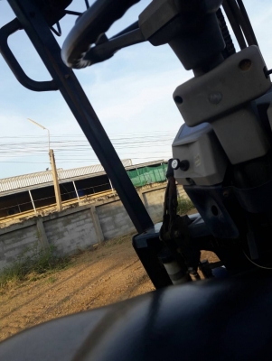 ขายรถยก KOMATSU FG20-11 เครื่องเบนซิน เกียร์ธรรมดา เสาสูง 3 เมตร ยกได้ 2 ตัน ติดต่อ 098-7962549 ขายรถยก KOMATSU FG20-11 เครื่องเบนซิน เกียร์ธรรมดา เสาสูง 3 เมตร ยกได้ 2 ตัน ติดต่อ 098-7962549