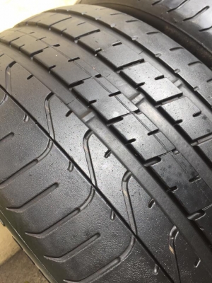 ขายยาง PIRELLI P-ZERO 255-35-19 ปี14 ดอกเต็ม ไม่มีปะ ไม่มีตำหนิ คู่ละ 4,500 บาท