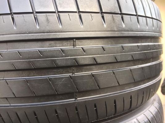 ขายยาง MICHELIN PILOT SPORT3 235-45-18 ปี14 ดอกเต็ม ไม่มีปะ ไม่มีตำหนิ ชุดละ 6,900 บาท