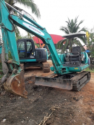 ขายค่ะ..KOMATSU PC30-7  เก่าญี่ปุ่นแท้...สภาพสวย. เครื่องปั๊มดี   2,XXXชั่วโมง  ลองระบบกันได้ทุกวัน  โทร..089-3818694  ดวงนภา