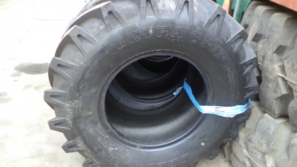 ยาง WA70, 507 ยางใหม่ มีมาขายแล้วคุณผู้โชม ยาง WA70, 507 ยางใหม่ มีมาขายแล้วคุณผู้โชม