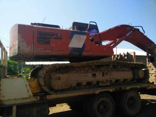 ขายรถแบคโคฮิตาชิ HITACHI EX 200-1 เครื่องเดิมปั้มเดิม โซ่หนา เอวแน่น พร้อมใช้งานสุดๆ
