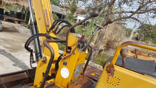 ขายถูกๆด่วนรถแบคโฮมิตซูมิชิ MS 035เคื่อง4สูบปั่ม3ตอนเท่าPC30แทคหล็ก รถนอกเพิ่งเข้ามาใหม่สถาพพร้อมใช้ยังไม่เคยใช้งานในไทยเลย