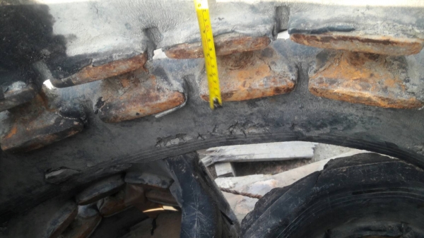 ขายแทรคยาง รถขุดขนาด40-50  เช่น SUMITOMO, HITACHI มี37ข้อ ราคา 22,000 บาท