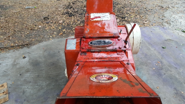 เครื่องสับกิ่งไม้พร้อมใช้งาน 5 แรง 4 จังหวะ ต่อรองได้ขายได้ขาย ราคา 16800 บาท