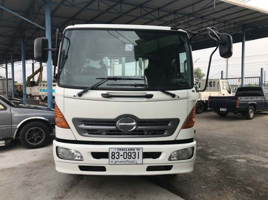 HINO FD3J เครื่องยนต์ 220 แรงม้า หัวมีแค็บ กระบะเหล็กข้างปีเนียมต่อใหม่ยาว 6.10 เมตร รถสวยพร้อมใช้งาน