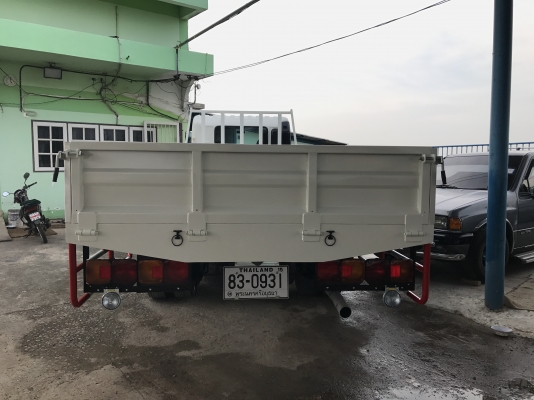 HINO FD3J เครื่องยนต์ 220 แรงม้า หัวมีแค็บ กระบะเหล็กข้างปีเนียมต่อใหม่ยาว 6.10 เมตร รถสวยพร้อมใช้งาน