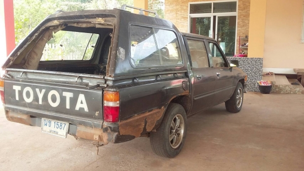 HILUX HERO 4D สด 49000