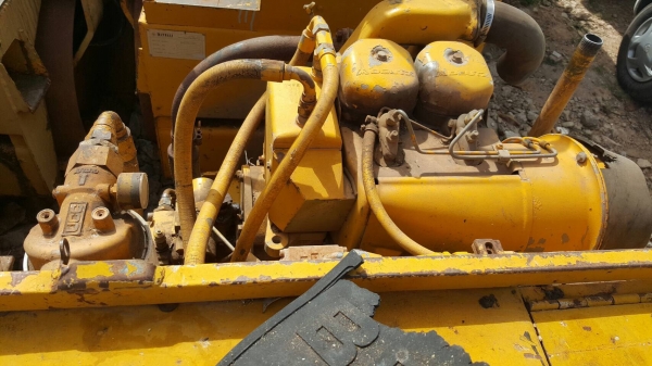 ขาย รถบดสั่นสะเทือนขนาดเล็ก ล้อเหล็กหน้า-หลัง BITELLI เครื่องดอยซ์ 2 สูบ ขายตามสภาพ ให้ไปเช็คเองนะครับ ขาย รถบดสั่นสะเทือนขนาดเล็ก ล้อเหล็กหน้า-หลัง BITELLI เครื่องดอยซ์ 2 สูบ ขายตามสภาพ ให้ไปเช็คเองนะครับ