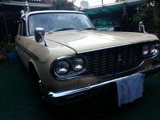 toyota crown delux toyota crown delux