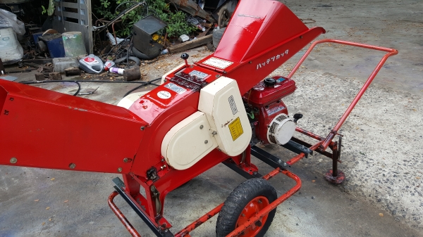 เครื่องสับกิ่งไม้ พร้อมใช้ ต่อรองได้ขายได้ขาย ราคา 16800 บาท