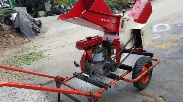 เครื่องสับกิ่งไม้ พร้อมใช้ ต่อรองได้ขายได้ขาย ราคา 16800 บาท