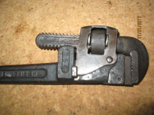 ประแจคอม้ายี่ห้อ T.S.C. ของ U.S.A.รุ่นโบราณ  อายุุ 60-70 ปี