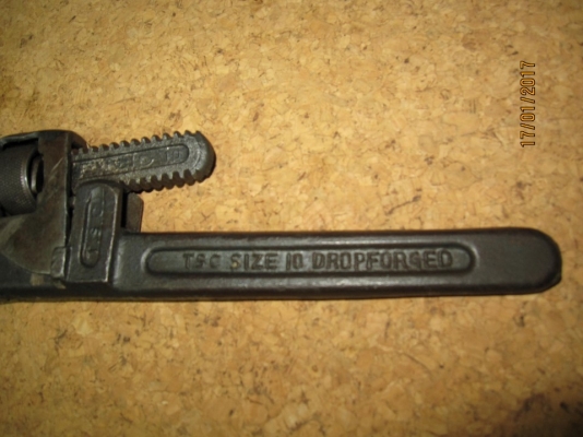 ประแจคอม้ายี่ห้อ T.S.C. ของ U.S.A.รุ่นโบราณ  อายุุ 60-70 ปี