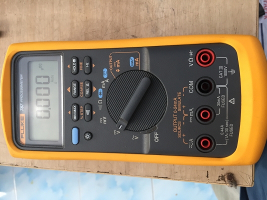 ขาย มิเตอร์ FLUKE 787 มือสองราคาถุกๆ ครับ