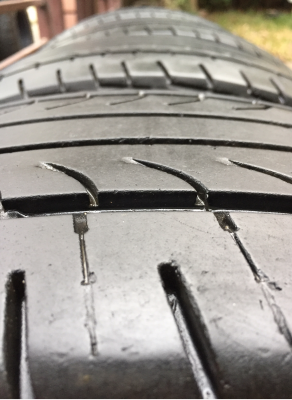 ยาง Goodyear 215 70 15 ปี16 ดอกเยอะ ไม่มีปะ ราคาไม่แพง ยาง Goodyear 215 70 15 ปี16 ดอกเยอะ ไม่มีปะ ราคาไม่แพง