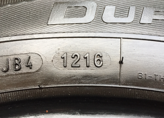 ยาง Goodyear 215 70 15 ปี16 ดอกเยอะ ไม่มีปะ ราคาไม่แพง ยาง Goodyear 215 70 15 ปี16 ดอกเยอะ ไม่มีปะ ราคาไม่แพง
