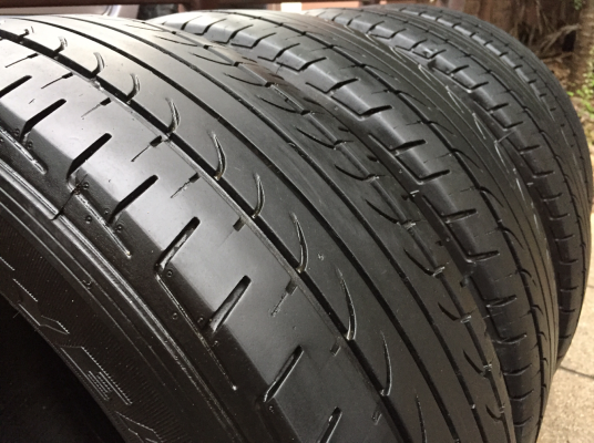 ยาง Goodyear 215 70 15 กลางปี15 ดอกเยอะ ไม่มีปะ ราคาไม่แพง ยาง Goodyear 215 70 15 กลางปี15 ดอกเยอะ ไม่มีปะ ราคาไม่แพง