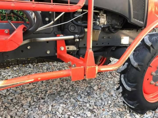 คูโบต้า B214O 4 WD พร้อมโครงกันอ้อย เดิมๆโรงงาน ทำงาน 287 ชั่วโมง