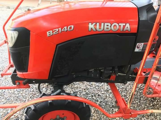 คูโบต้า B214O 4 WD พร้อมโครงกันอ้อย เดิมๆโรงงาน ทำงาน 287 ชั่วโมง