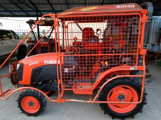 คูโบต้า B214O 4 WD พร้อมโครงกันอ้อย เดิมๆโรงงาน ทำงาน 287 ชั่วโมง