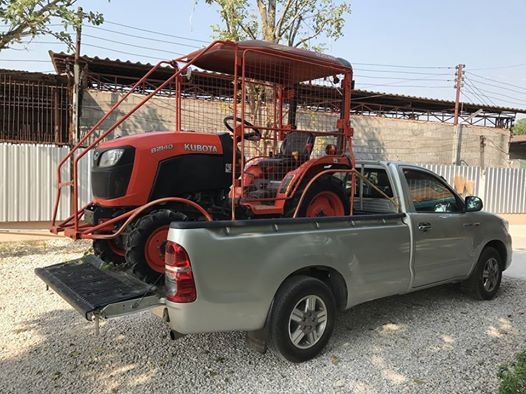 คูโบต้า B214O 4 WD พร้อมโครงกันอ้อย เดิมๆโรงงาน ทำงาน 287 ชั่วโมง