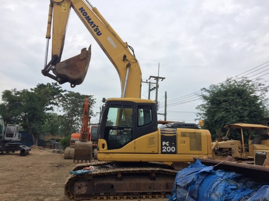 ขายรถขุดแบ็คโค KOMATSU PC200-7ทำงานหมื่นสี่พัน ชม. ช่วงล่างดี เอกสารครบ โซ่ใหม่ บูมสวยเดิม