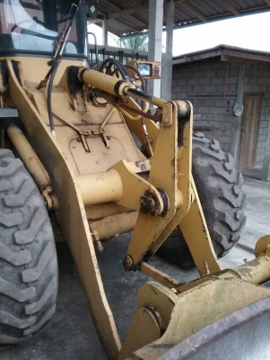 รถตัก KOMATSU WA 100 - 3E , ( รถสวย ) สนใจติดต่อ 081 - 6079515