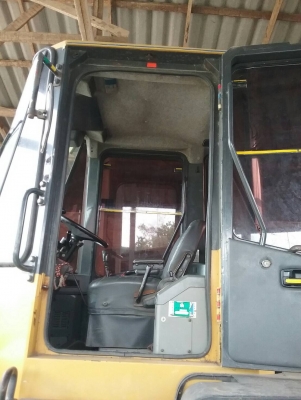 รถตัก KOMATSU WA 100 - 3E , ( รถสวย ) สนใจติดต่อ 081 - 6079515